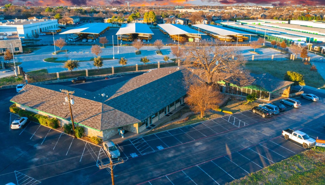 Mustang Plaza Euless Blvd